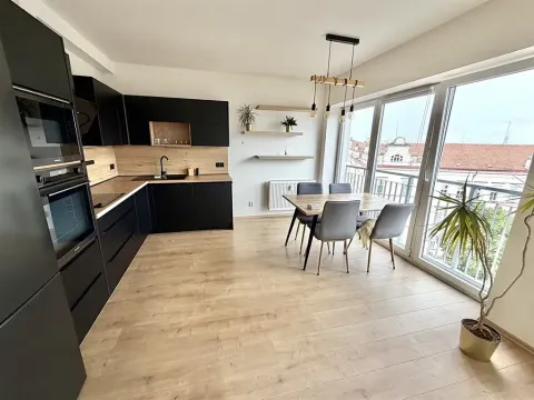 Pronájem bytu 2+kk, Praha - Libeň, Chlumčanského, 95 m2
