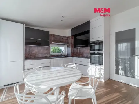Prodej bytu 5+kk, Ořech, Karlštejnská, 112 m2