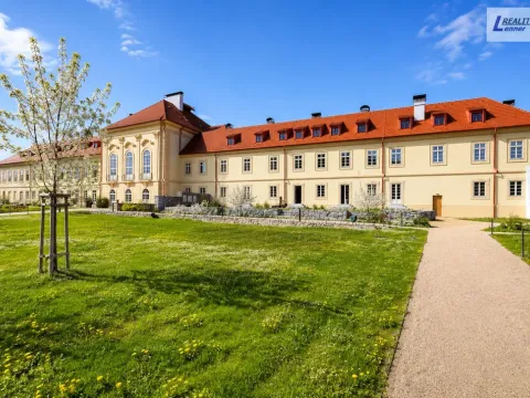 Pronájem bytu 1+kk, Jince, Slavíkova, 38 m2
