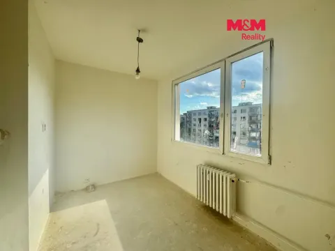 Prodej bytu 3+1, Ústí nad Labem - Mojžíř, Jindřicha Plachty, 79 m2