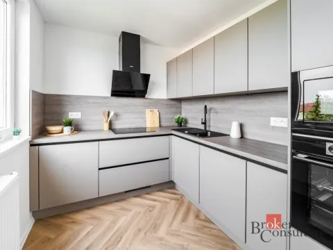 Prodej bytu 3+1, Sezimovo Ústí, Dukelská, 65 m2