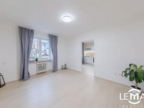 Pronájem bytu 1+1, Hlubočky, Wolkerova, 33 m2