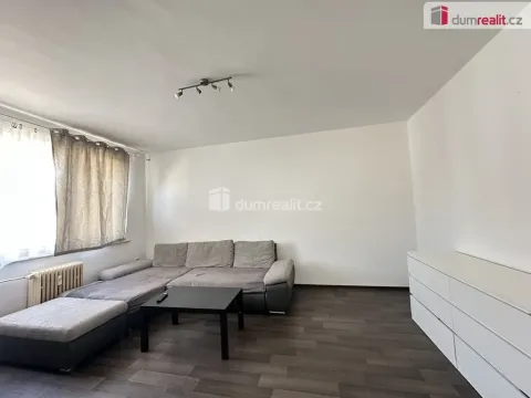 Prodej bytu 3+1, Valtice, nám. Svobody, 72 m2