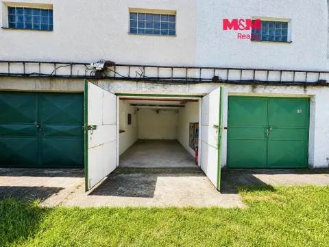 Pronájem garáže, Chomutov, 20 m2