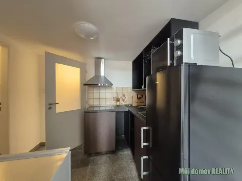 Pronájem bytu 1+kk, Praha - Vysočany, Freyova, 21 m2