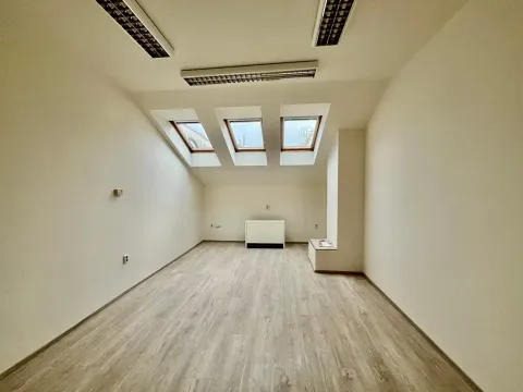 Pronájem kanceláře, Praha, 75 m2