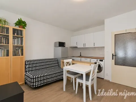 Prodej bytu 1+kk, Brno - Starý Lískovec, Vltavská, 28 m2