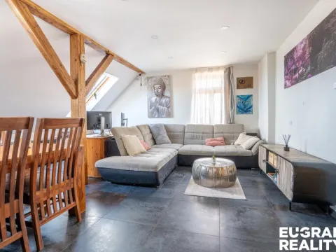 Prodej bytu 4+1, Černošice, Komenského, 97 m2