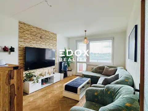 Prodej bytu 3+1, Říčany, Komenského náměstí, 64 m2