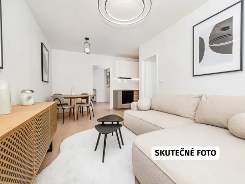 Prodej bytu 3+kk, Praha - Holešovice, Komunardů, 87 m2