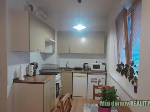Pronájem bytu 2+kk, Praha - Žižkov, Jeseniova, 48 m2
