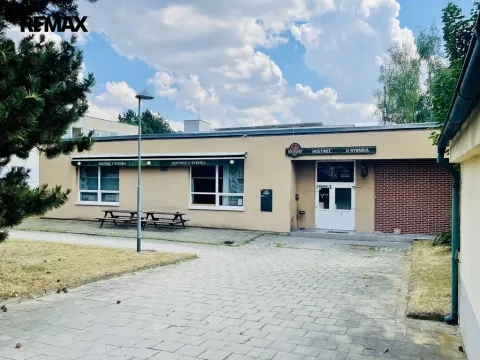 Pronájem obchodního prostoru, Třebíč - Borovina, Okružní, 427 m2