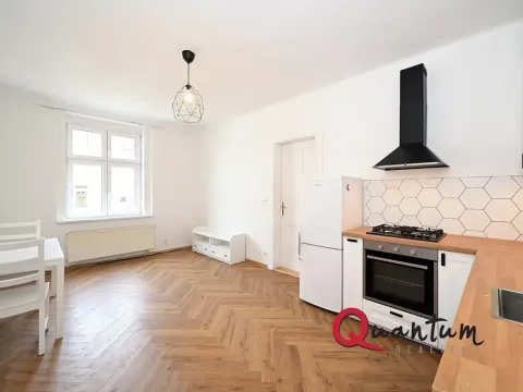 Pronájem bytu 2+kk, Praha - Libeň, U libeňského pivovaru, 48 m2
