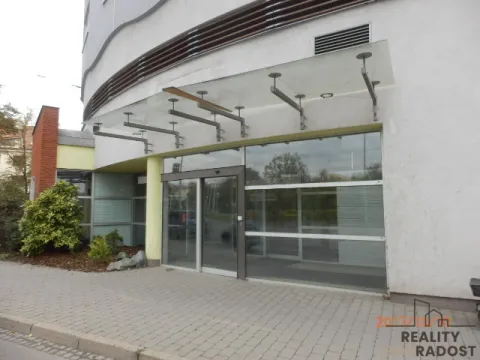 Pronájem obchodního prostoru, Brno, Bubeníčkova, 197 m2