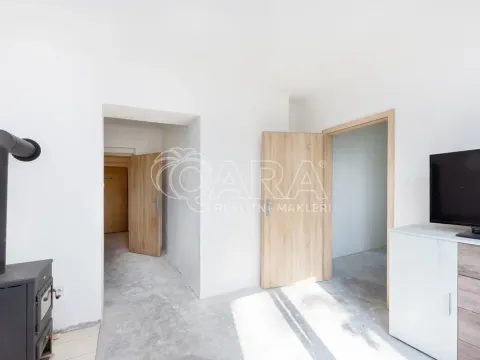 Prodej bytu 3+1, Jistebnice - Ostrý, 55 m2