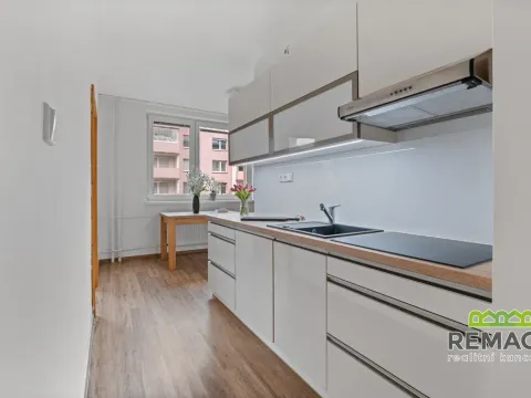 Pronájem bytu 3+1, Uherské Hradiště, Pod Svahy, 76 m2