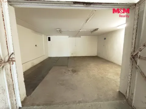 Pronájem garáže, Kladno, Bellevue, 26 m2