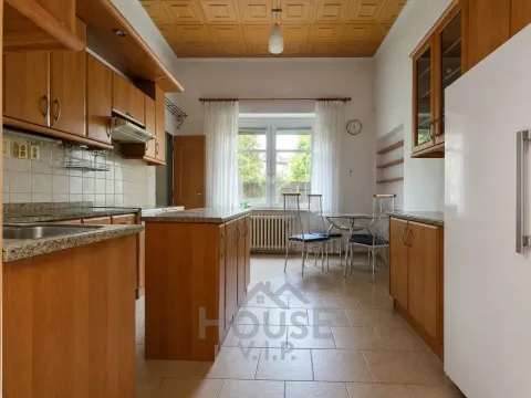 Prodej vícegeneračního domu, Praha, Hejtmanská, 275 m2