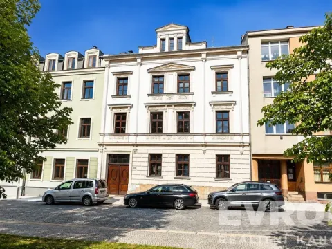 Pronájem bytu 3+1, Mladá Boleslav - Mladá Boleslav II, Komenského náměstí, 113 m2