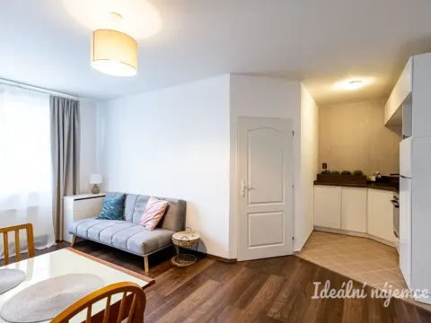 Pronájem bytu 2+kk, Praha - Troja, Hnězdenská, 46 m2