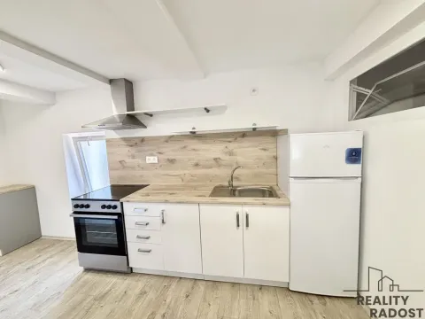 Pronájem bytu 2+1, Ústín, 40 m2