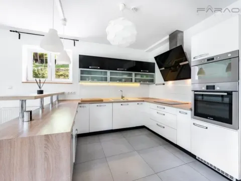 Pronájem bytu 2+kk, Libčice nad Vltavou, Tyršova, 92 m2