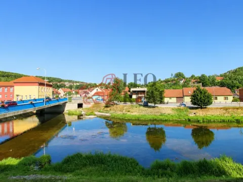 Prodej bytu 2+kk, Oslavany, náměstí 13. prosince, 63 m2