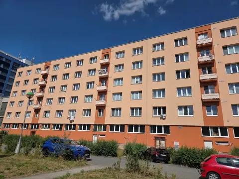 Pronájem bytu 2+1, Hradec Králové, třída SNP, 56 m2