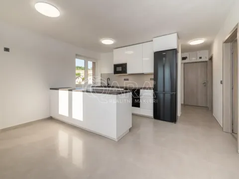 Pronájem bytu 2+1, Čerčany, Družstevní, 66 m2