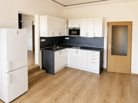 Pronájem bytu 3+kk, Praha - Michle, Jihlavská, 50 m2