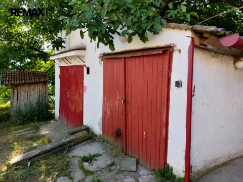 Prodej garáže, Okříšky, 38 m2
