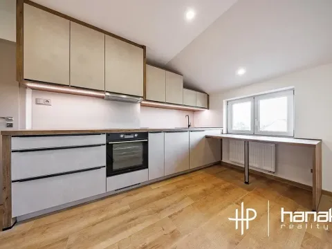 Pronájem bytu 1+kk, Olomouc, Ondřejova, 55 m2