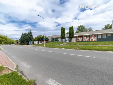 Pronájem obchodního prostoru, Karviná, tř. Těreškovové, 142 m2