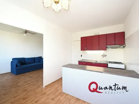 Pronájem bytu 3+1, Praha - Prosek, Veltruská, 60 m2