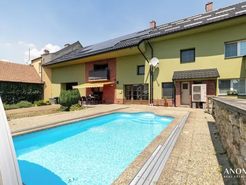 Prodej rodinného domu, Tučín, 332 m2