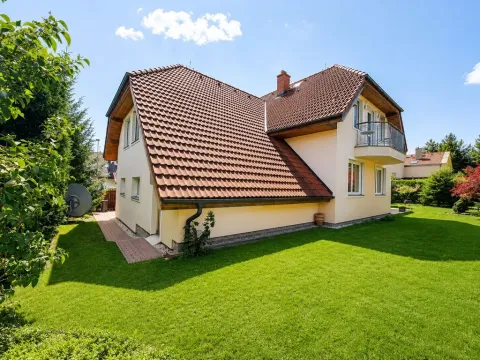 Prodej rodinného domu, Praha - Lysolaje, Nad Helmrovkou, 301 m2