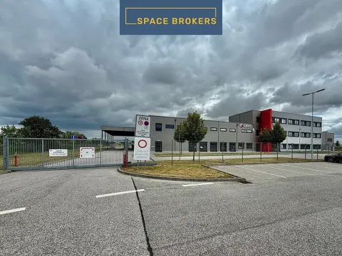 Pronájem skladu, Nový Bydžov, 2574 m2
