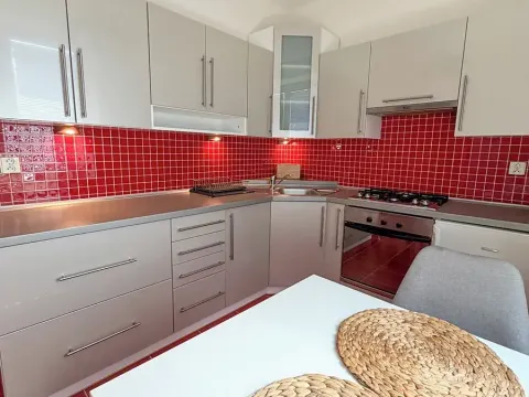 Pronájem bytu 1+1, Brno, Bakalovo nábřeží, 36 m2