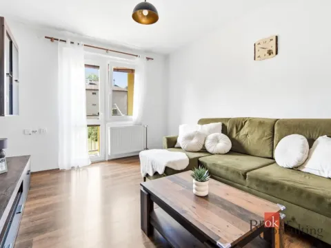 Pronájem bytu 2+1, Chvaletice, Smetanova, 52 m2