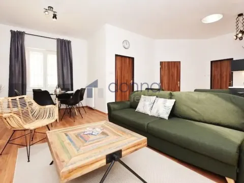 Pronájem bytu 3+kk, Praha, Slezská, 71 m2