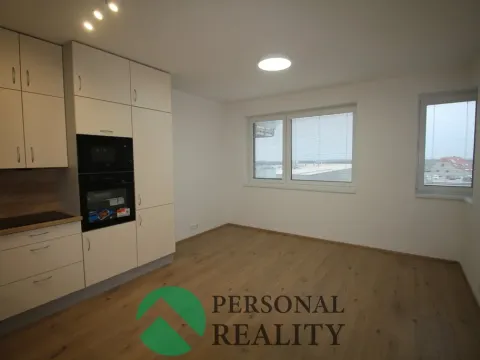 Pronájem bytu 2+kk, Nové Strašecí, Viktora Olivy, 52 m2
