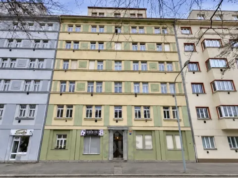 Prodej bytu 2+kk, Praha - Libeň, náměstí Dr. Václava Holého, 48 m2