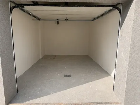 Prodej garáže, Vrané nad Vltavou, Nádražní, 16 m2