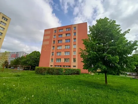 Prodej bytu 4+1, Jindřichův Hradec - Jindřichův Hradec III, sídliště Vajgar, 82 m2