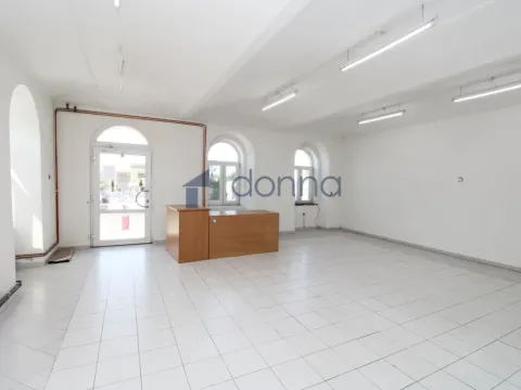 Pronájem obchodního prostoru, Praha, Na losách, 120 m2