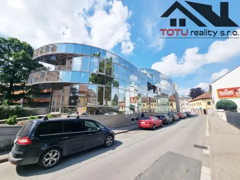 Pronájem kanceláře, Chrudim, Palackého třída, 71 m2