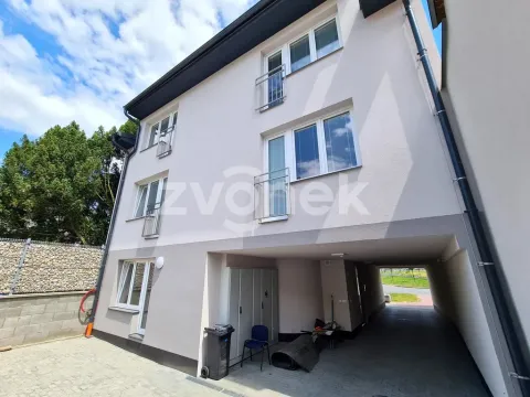 Pronájem bytu 1+kk, Zlín, Švermova, 30 m2