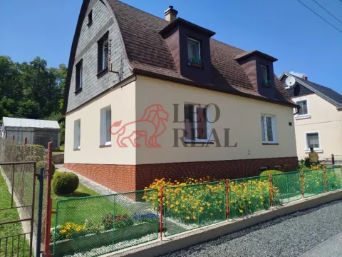 Prodej rodinného domu, Šluknov, Fűgnerova, 150 m2