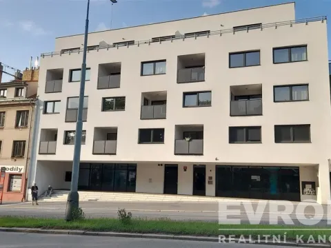 Pronájem bytu 1+kk, Praha, Spojovací, 49 m2