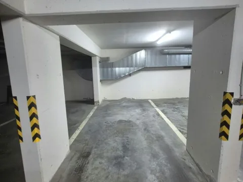 Prodej garážového stání, Brno, Francouzská, 12 m2